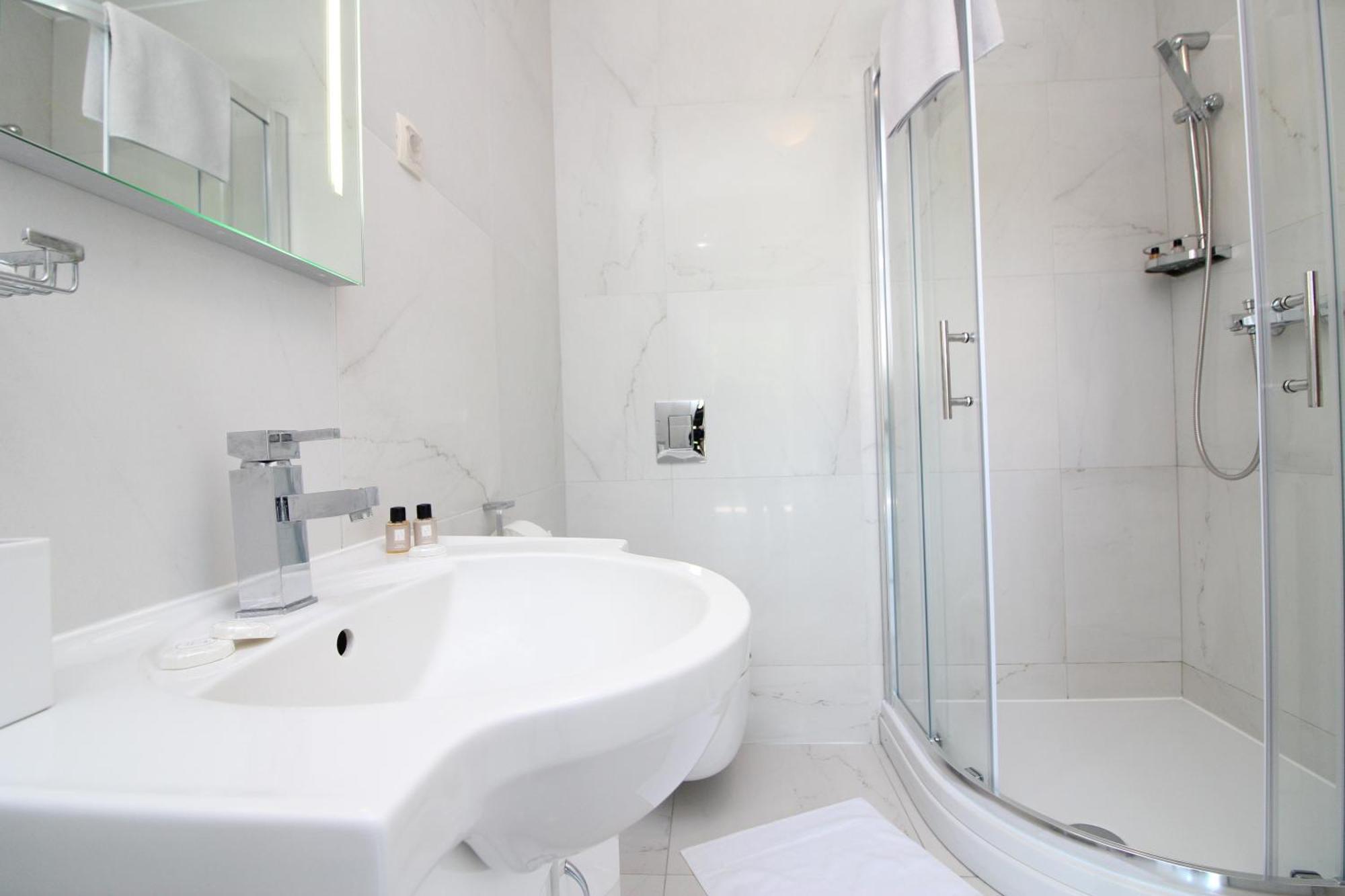Apartments Seccareccia Opatija Phòng bức ảnh